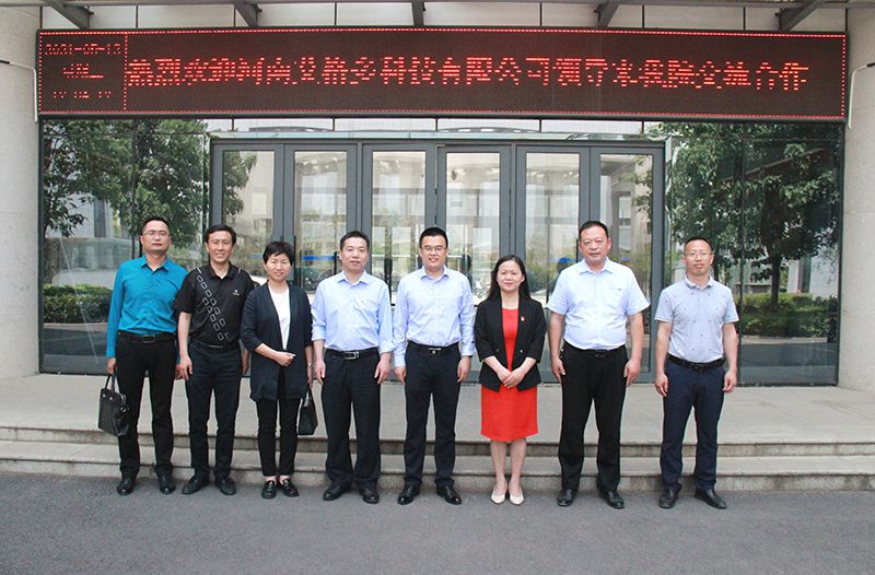 加強(qiáng)校企交流，共謀合作雙贏